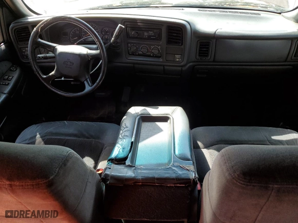 2002 Chevrolet Silverado 1500 LS with VIN 2GCEC19V321123493, listed as a Copart auction lot 48728115 with 262,708 mi miles and Salvage Title. Bid and sale history available at carsss.com. Image 8.