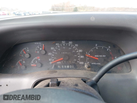 2001 Ford Super Duty F-250 XL with VIN 1FTNF21F81EA91185, listed as a IAAI auction lot 41905227 with 182,980 mi miles. Bid and sale history available at carsss.com. Image 7.