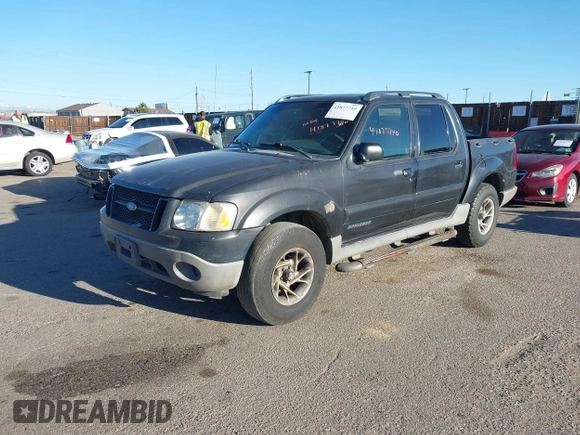 2001 Ford Explorer Sport Trac z VIN 1FMZU67E11UA21624, wystawiony jako IAAI lot #41877740 z przebiegiem 325 436 mil mil oraz . Historia ofert i sprzedaży dostępna na DreamBid. Obrazek 17.