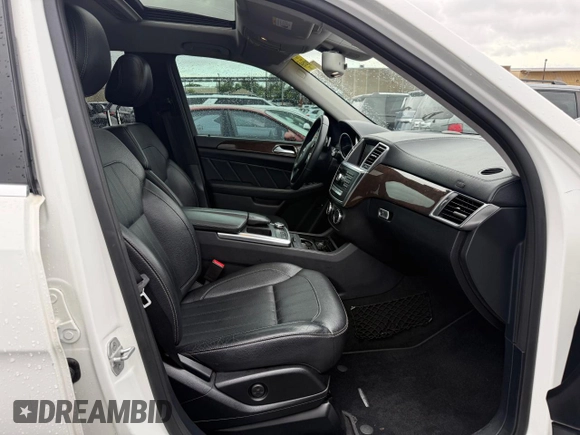 2015 Mercedes-Benz GL-Class GL 450 with VIN 4JGDF6EEXFA455752, listed as a Copart auction lot 55463005 with 160,157 mi miles and Clean Title. Bid and sale history available at carsss.com. Image 5.
