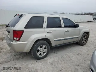 2007 Jeep Grand Cherokee Laredo with VIN 1J8GR48K97C609350, listed as a Copart auction lot 43913885 with 195,125 mi miles and Salvage Title. Bid and sale history available at carsss.com. Image 3.