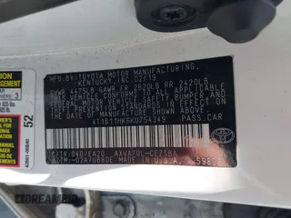 2019 Toyota Camry LE z VIN 4T1B11HK6KU754349, wystawiony jako IAAI lot #42262271 z przebiegiem 77 312 mil mil oraz . Historia ofert i sprzedaży dostępna na DreamBid. Obrazek 9.