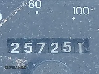 2000 Ford Excursion XLT с VIN 1FMSU41F6YED19436, выставлен на аукционе IAAI как лот 41787604 с пробегом 257 251 миль миль и . История ставок и продаж доступна на DreamBid. Изображение 15.