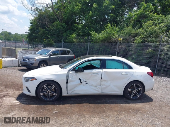 2022 Mercedes-Benz A 220 with VIN W1K3G4FB6NJ360938, listed as a IAAI auction lot 42541917 with 49,854 mi miles and . Bid and sale history available at DreamBid. Image 14.