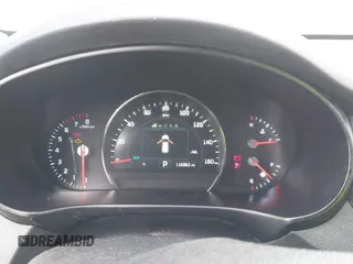 2017 Kia Sorento LX with VIN 5XYPGDA33HG288273, listed as a IAAI auction lot 41553468 with 116,362 mi miles. Bid and sale history available at carsss.com. Image 7.