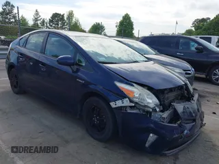 2015 Toyota Prius Four with VIN JTDKN3DU0F0479229, listed as a IAAI auction lot 42063782 with 203,501 mi miles and . Bid and sale history available at DreamBid. Image 1.