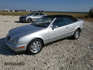 1999 Mercedes-Benz CLK 320/430 z VIN WDBLK65G7XT026957, wystawiony jako Copart lot #75853564 z przebiegiem 103 842 mil mil oraz Szkoda całkowita • Salvage title. Historia ofert i sprzedaży dostępna na DreamBid. Obrazek 1.