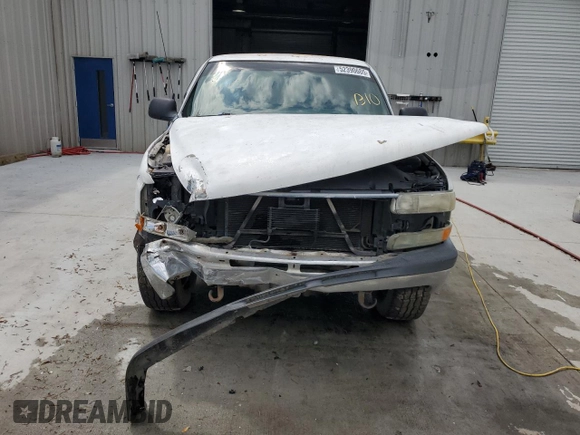 2002 Chevrolet Silverado 1500 LS with VIN 2GCEK19V821255524, listed as a Copart auction lot 52390605 with Not Provided miles and Salvage Title. Bid and sale history available at DreamBid. Image 5.