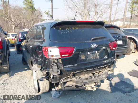 2020 Kia Sorento LX with VIN 5XYPG4A3XLG676836, listed as a IAAI auction lot 41684334 with 76,712 mi miles. Bid and sale history available at carsss.com. Image 3.