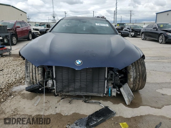 2024 BMW M8 Competition z VIN WBSGV0C05RCR13661, wystawiony jako Copart lot #71077114 z przebiegiem Nie podano mil oraz Szkoda całkowita • Salvage title. Historia ofert i sprzedaży dostępna na DreamBid. Obrazek 5.