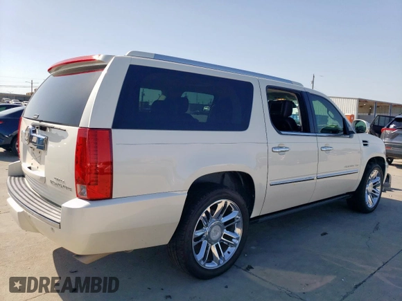 2011 Cadillac Escalade ESV Platinum z VIN 1GYS3KEF0BR265020, wystawiony jako Copart lot #52310575 z przebiegiem 122 949 mil mil oraz Czysty tytuł • Clean title. Historia ofert i sprzedaży dostępna na DreamBid. Obrazek 3.