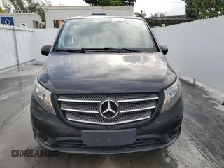 2018 Mercedes-Benz Metris Passenger z VIN WD4PG2EE3J3451309, wystawiony jako Copart lot #52081075 z przebiegiem 60 196 mil mil oraz Czysty tytuł • Clean title. Historia ofert i sprzedaży dostępna na DreamBid. Obrazek 5.