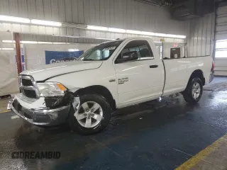 2020 Ram 1500 Tradesman z VIN 3C6JR6DT1LG140230, wystawiony jako Copart lot #43575255 z przebiegiem 56 704 mil mil oraz Czysty tytuł • Clean title. Historia ofert i sprzedaży dostępna na DreamBid. Obrazek 1.