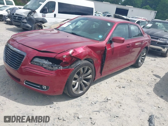 2014 Chrysler 300 S z VIN 2C3CCABG1EH355190, wystawiony jako IAAI lot #42134787 z przebiegiem 107 959 mil mil oraz . Historia ofert i sprzedaży dostępna na DreamBid. Obrazek 17.