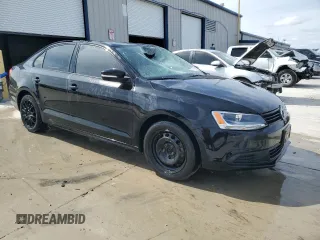 2014 Volkswagen Jetta Sedan SE with VIN 3VWD17AJ8EM392001, listed as a Copart auction lot 51124475 with 131,766 mi miles and Salvage Title. Bid and sale history available at carsss.com. Image 4.