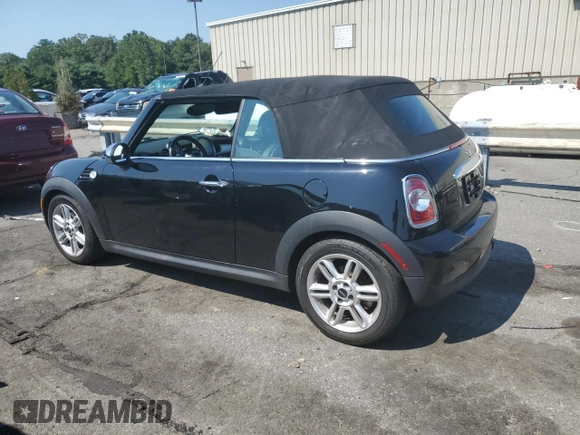 2013 MINI Convertible z VIN WMWZN3C54DT568237, wystawiony jako Copart lot #72354594 z przebiegiem 141 058 mil mil oraz Szkoda całkowita • Salvage title. Historia ofert i sprzedaży dostępna na DreamBid. Obrazek 2.