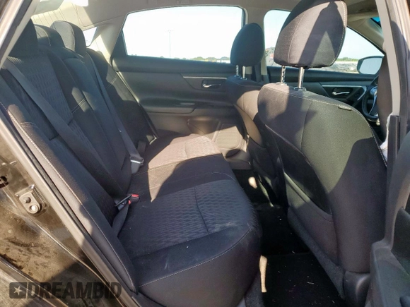 2017 Nissan Altima SV z VIN 1N4AL3AP7HC203508, wystawiony jako Copart lot #61232345 z przebiegiem 218 716 mil mil oraz Szkoda całkowita • Salvage title. Historia ofert i sprzedaży dostępna na DreamBid. Obrazek 10.