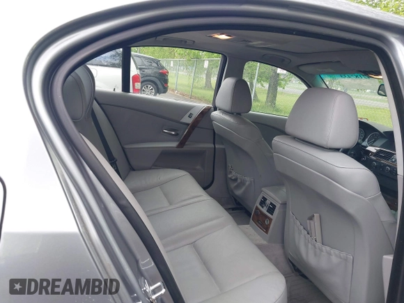 2007 BMW 5 Series 525xi z VIN WBANF335X7CS41549, wystawiony jako IAAI lot #42187433 z przebiegiem 169 181 mil mil oraz . Historia ofert i sprzedaży dostępna na DreamBid. Obrazek 8.