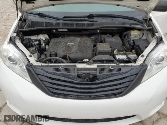 2017 Toyota Sienna L with VIN 5TDZZ3DC4HS785327, listed as a Copart auction lot 49284405 with 86,225 mi miles and Salvage Title. Bid and sale history available at DreamBid. Image 13.