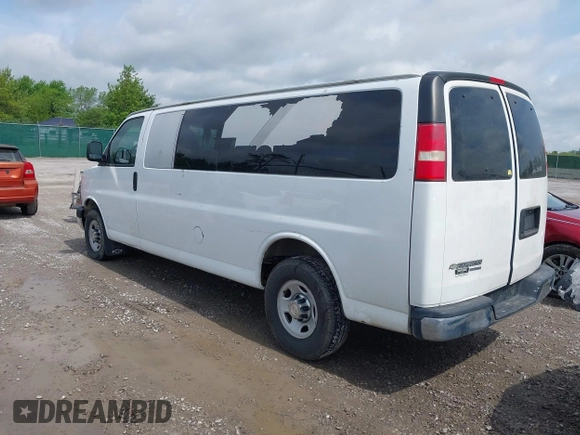 2015 Chevrolet Express Passenger LT с VIN 1GAZG1FG8F1119472, выставлен на аукционе IAAI как лот 42115275 с пробегом 248 382 миль миль и . История ставок и продаж доступна на DreamBid. Изображение 3.