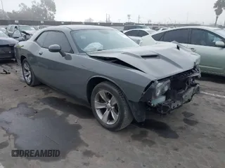 2017 Dodge Challenger SXT Plus z VIN 2C3CDZAG3HH619625, wystawiony jako IAAI lot #41670410 z przebiegiem 88 838 mil mil oraz . Historia ofert i sprzedaży dostępna na DreamBid. Obrazek 1.