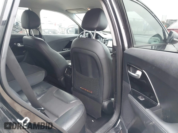 2017 Kia Niro Touring Launch Edition with VIN KNDCC3LC2H5078662, listed as a IAAI auction lot 41527692 with 100,269 mi miles. Bid and sale history available at carsss.com. Image 8.