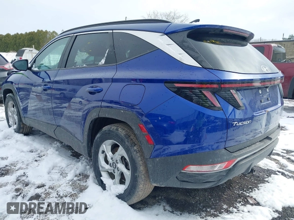 2022 Hyundai Tucson SEL with VIN 5NMJBCAE5NH086584, listed as a IAAI auction lot 41976975 with 22,011 mi miles. Bid and sale history available at carsss.com. Image 3.