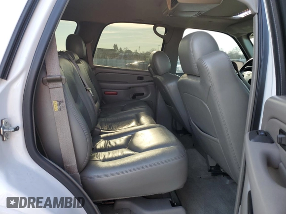 2005 GMC Yukon SLT z VIN 1GKEC13T75R205508, wystawiony jako Copart lot #87511845 z przebiegiem 179 749 mil mil oraz Szkoda całkowita • Salvage title. Historia ofert i sprzedaży dostępna na DreamBid. Obrazek 11.