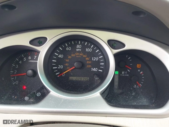 2006 Toyota Highlander w/3rd Row with VIN JTEDP21A560093649, listed as a IAAI auction lot 41815683 with 228,745 mi miles. Bid and sale history available at carsss.com. Image 7.