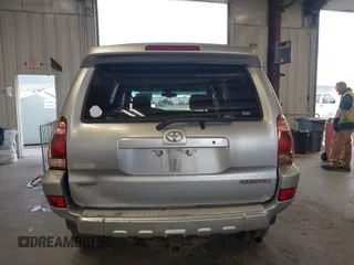 2005 Toyota 4Runner SR5 with VIN JTEBT14R858025666, listed as a IAAI auction lot 42022937 with 302,497 mi miles and . Bid and sale history available at DreamBid. Image 17.
