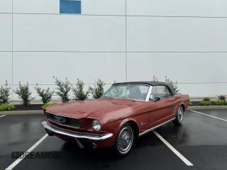 1966 Ford Mustang z VIN 6F08T33732, wystawiony jako Copart lot #56964675 z przebiegiem 38 839 mil mil oraz Tytuł czysty. Historia ofert i sprzedaży dostępna na DreamBid. Obrazek 2.