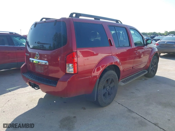 2011 Nissan Pathfinder SV with VIN 5N1AR1NNXBC621361, listed as a IAAI auction lot 41960768 with 194,620 mi miles. Bid and sale history available at carsss.com. Image 4.
