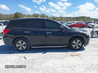 2017 Nissan Pathfinder S z VIN 5N1DR2MN8HC613384, wystawiony jako IAAI lot #41826359 z przebiegiem 138 960 mil mil oraz . Historia ofert i sprzedaży dostępna na DreamBid. Obrazek 13.