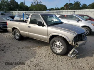 1998 GMC Sonoma z VIN 1GTCS1444WK508883, wystawiony jako Copart lot #76282634 z przebiegiem 87 110 mil mil oraz Szkoda całkowita • Salvage title. Historia ofert i sprzedaży dostępna na DreamBid. Obrazek 4.