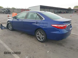 2015 Toyota Camry XLE with VIN 4T1BF1FK3FU938285, listed as a IAAI auction lot 42055997 with 140,636 mi miles. Bid and sale history available at carsss.com. Image 3.
