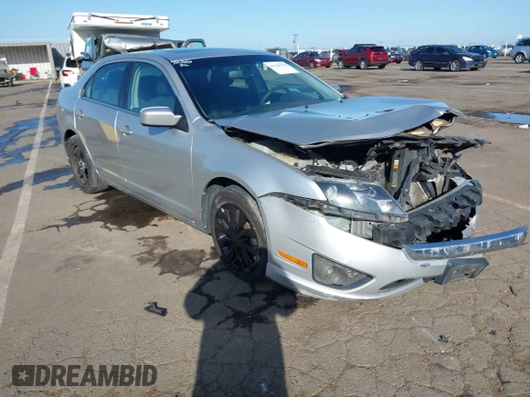 2011 Ford Fusion SE with VIN 3FAHP0HA0BR144927, listed as a IAAI auction lot 41938722 with 138,207 mi miles. Bid and sale history available at carsss.com. Image 1.
