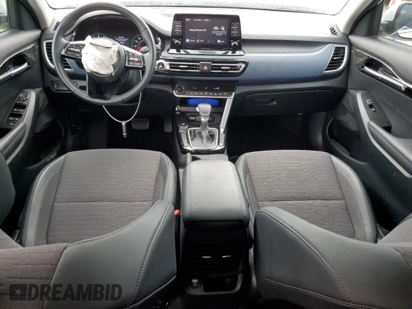 2023 Kia Seltos S with VIN KNDEU2AA4P7432993, listed as a Copart auction lot 55627035 with 13,807 mi miles and Salvage title. Bid and sale history available at DreamBid. Image 8.