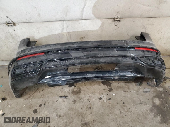 2022 Volkswagen Tiguan SE R-Line Black with VIN 3VV8B7AX8NM102055, listed as a Copart auction lot 47085015 with 20,007 mi miles and Salvage Title. Bid and sale history available at DreamBid. Image 13.