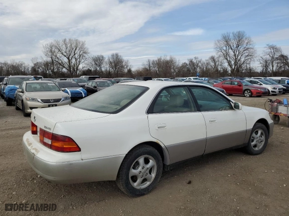 1998 Lexus ES 300 Luxury Sport Sdn with VIN JT8BF28G5W5018766, listed as a Copart auction lot 50796305 with 278,560 mi miles and Salvage Title. Bid and sale history available at carsss.com. Image 3.