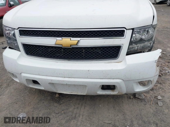2012 Chevrolet Suburban LT with VIN 1GNSCJE08CR303761, listed as a IAAI auction lot 41738725 with 387,981 mi miles and . Bid and sale history available at DreamBid. Image 18.