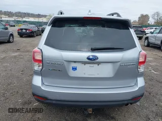 2017 Subaru Forester Premium with VIN JF2SJAEC8HG464589, listed as a IAAI auction lot 41943658 with 62,218 mi miles. Bid and sale history available at carsss.com. Image 16.