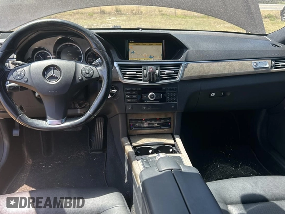 2011 Mercedes-Benz E 350 Luxury with VIN WDDHF8HB1BA397999, listed as a Copart auction lot 55531115 with 157,257 mi miles and Clean Title. Bid and sale history available at DreamBid. Image 9.