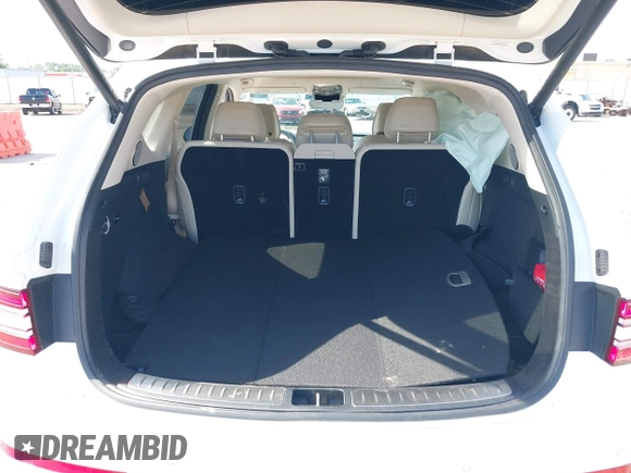 2022 Genesis GV80 with VIN KMUHBDSB2NU079042, listed as a IAAI auction lot 42695020 with 18,719 mi miles and . Bid and sale history available at DreamBid. Image 17.