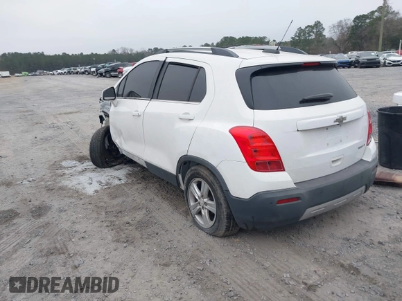 2015 Chevrolet Trax LT with VIN 3GNCJLSB4FL184372, listed as a IAAI auction lot 41553948 with 125,688 mi miles. Bid and sale history available at carsss.com. Image 3.