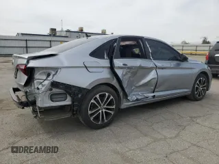 2023 Volkswagen Jetta Sport z VIN 3VWBM7BU8PM055306, wystawiony jako Copart lot #50166215 z przebiegiem 16 894 mil mil oraz Szkoda całkowita • Salvage title. Historia ofert i sprzedaży dostępna na DreamBid. Obrazek 3.