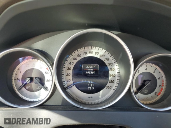 2014 Mercedes-Benz C 250 Sport z VIN WDDGF4HB6ER317770, wystawiony jako Copart lot #88786415 z przebiegiem 165 399 mil mil oraz Szkoda całkowita • Salvage title. Historia ofert i sprzedaży dostępna na DreamBid. Obrazek 9.