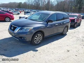2014 Nissan Pathfinder SV with VIN 5N1AR2MN8EC664141, listed as a IAAI auction lot 41652033 with 167,463 mi miles. Bid and sale history available at carsss.com. Image 2.