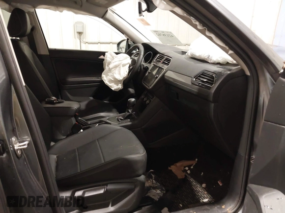 2021 Volkswagen Tiguan SE with VIN 3VV3B7AX3MM118463, listed as a IAAI auction lot 42138702 with 48,058 mi miles and . Bid and sale history available at DreamBid. Image 5.