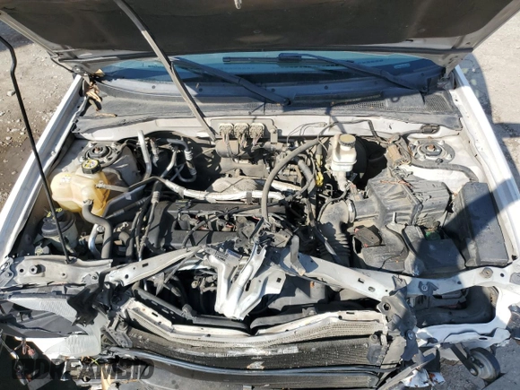 2006 Ford Escape XLS with VIN 1FMYU02Z46KB46719, listed as a Copart auction lot 44072045 with 0 mi miles and Salvage Title. Bid and sale history available at carsss.com. Image 12.
