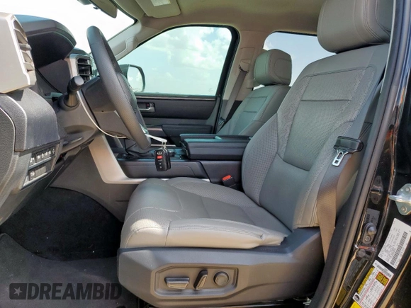2023 Toyota Tundra SR5 с VIN 5TFLA5DB6PX065438, выставлен на аукционе Copart как лот 59466185 с пробегом 18 095 миль миль и Списание • Salvage title. История ставок и продаж доступна на DreamBid. Изображение 7.
